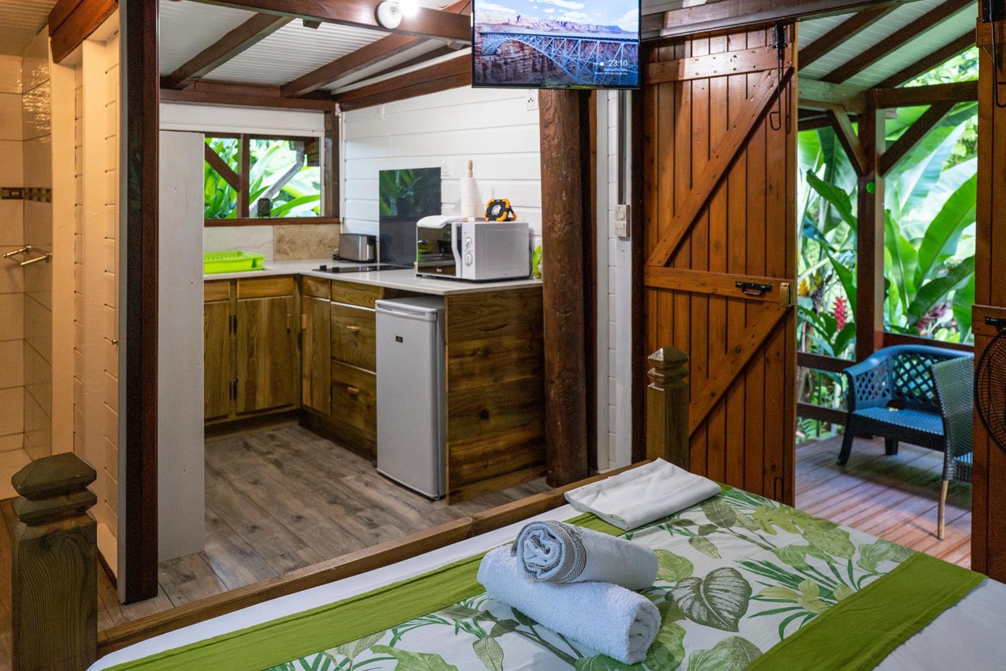 Domaine Damouw Villa เปอตีต์-บูร์ก ภายนอก รูปภาพ